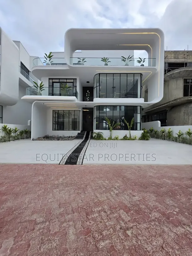 Furnished 5-Bedroom Duplex in Osapa London for Sale - 1