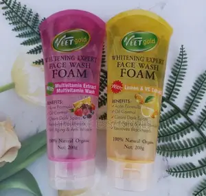 Veet Gold Moisturizing Face Wash