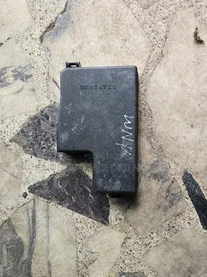 Fus Box Cover na Toyota RAV4 (2014-2015)