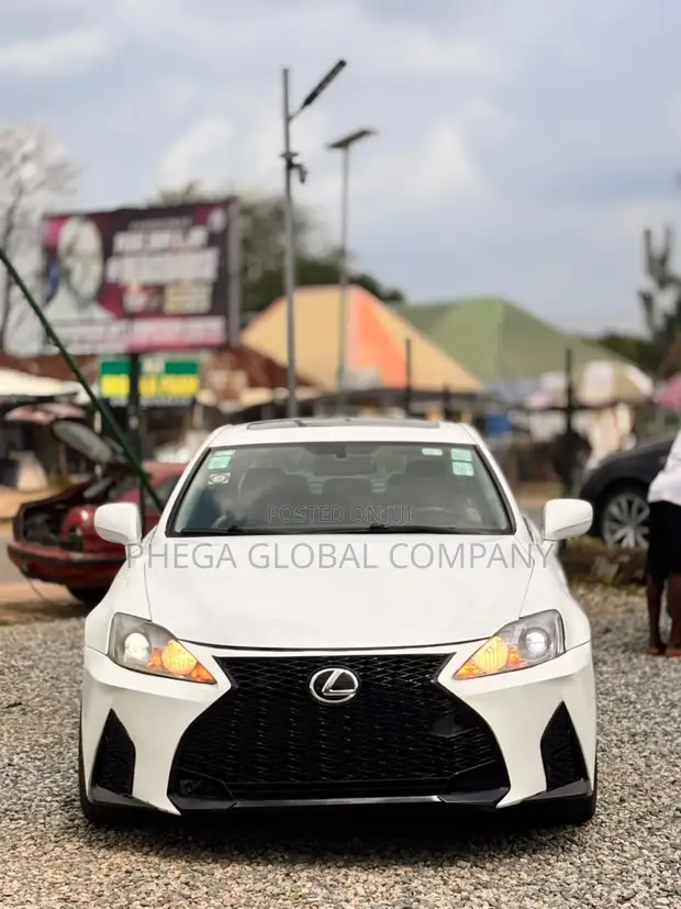 Lexus IS 250 2008 White - 1