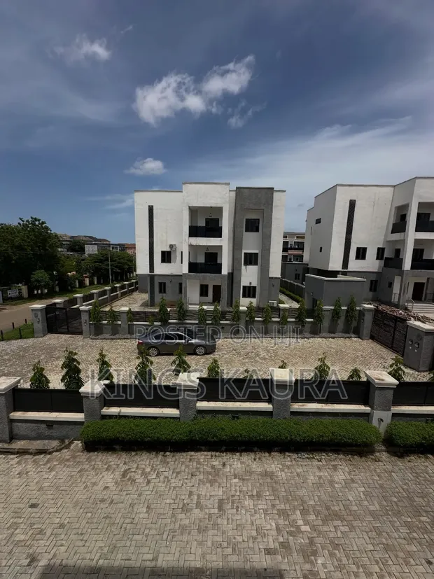 7-Bedroom Duplex for Sale a Kaura, Abuja - 1