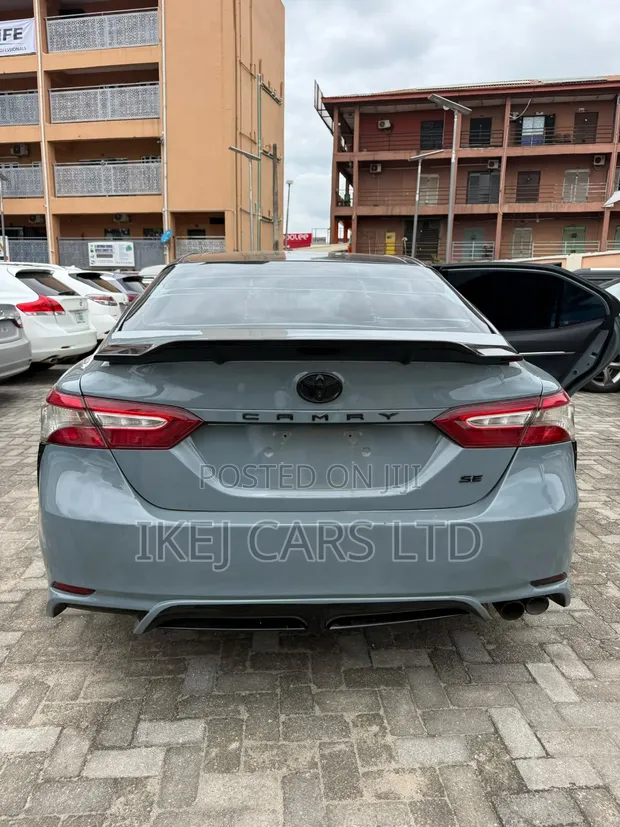 Toyota Camry 2019 Blue - 1