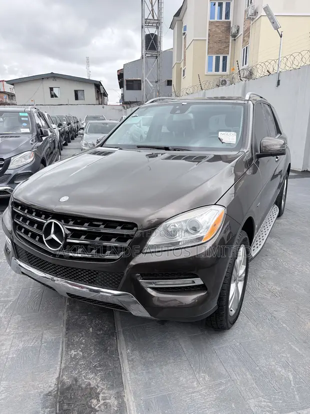 Mercedes-Benz M Class ML 350 4Matic 2012 Brown - 1