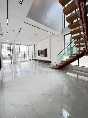 Furnished 5-Bedroom Duplex a VGC/Ajah don siyarwa