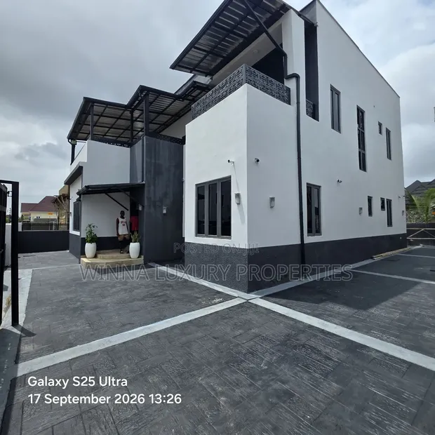 5-Bedroom Duplex for Sale in Vinehill Estate, Lugbe - 1