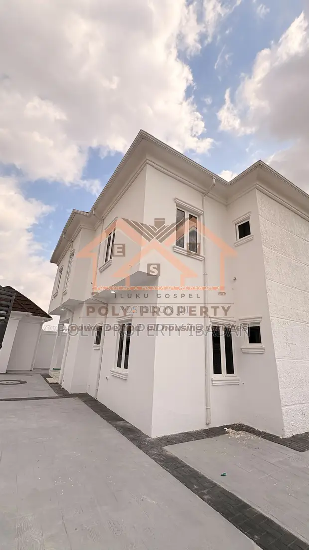 4 Bedroom Detached Duplex for Rent in New Bodija - 1