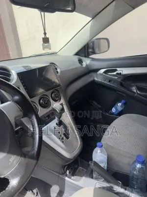 Toyota Matrix 2011 Gray