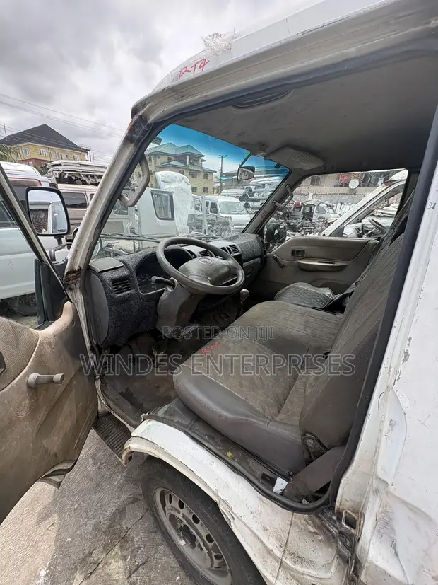 Mazda Bongo Flatbed Truck 1.8L Injector - 1