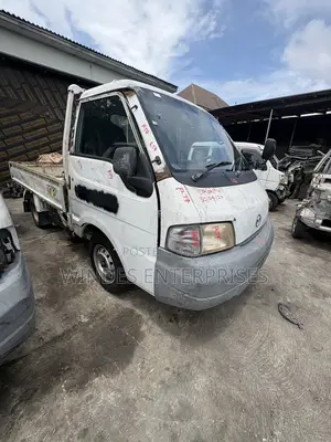 Mazda Bongo Flatbed Truck 1.8L Injector