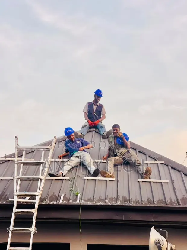 Professional Solar Panel Installation Services - 1