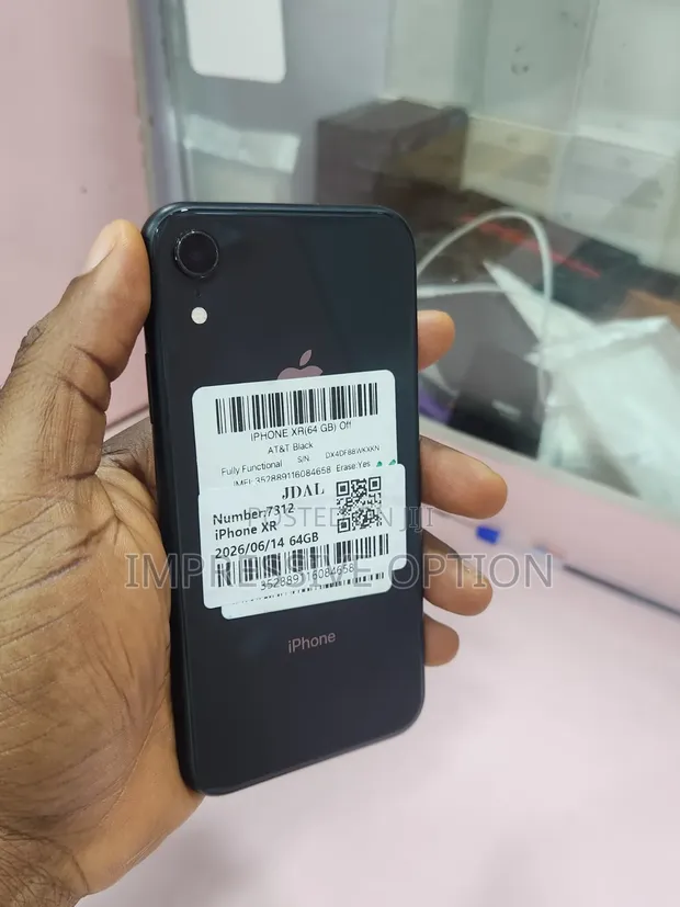 Apple iPhone XR 64GB Baki (Amfani da aka yi a UK) - 1
