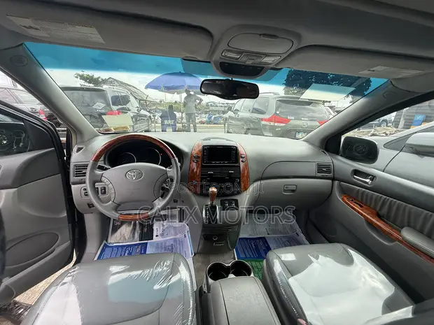 Toyota Sienna 2006 Foreign Used - 1