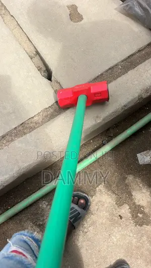 Heavy-Duty Sledgehammer - Brand New