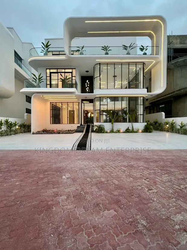 5 Bedroom Luxury House with Elevator in Osapa London, Lekki - 1