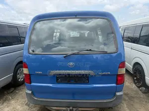 Toyota HiAce 2008 Dogon Chassis Bas