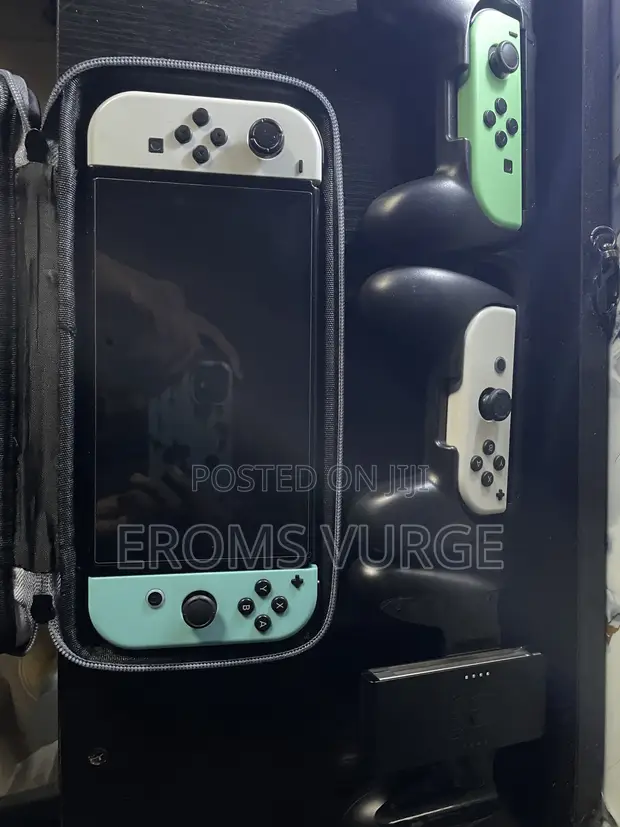 Nintendo Switch OLED + Account, Ƙarin Joy-Cons & Wasanni - 1
