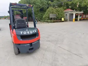 Toyota Forklifts for Sale (2-Ton, 3-Ton, 5-Ton)