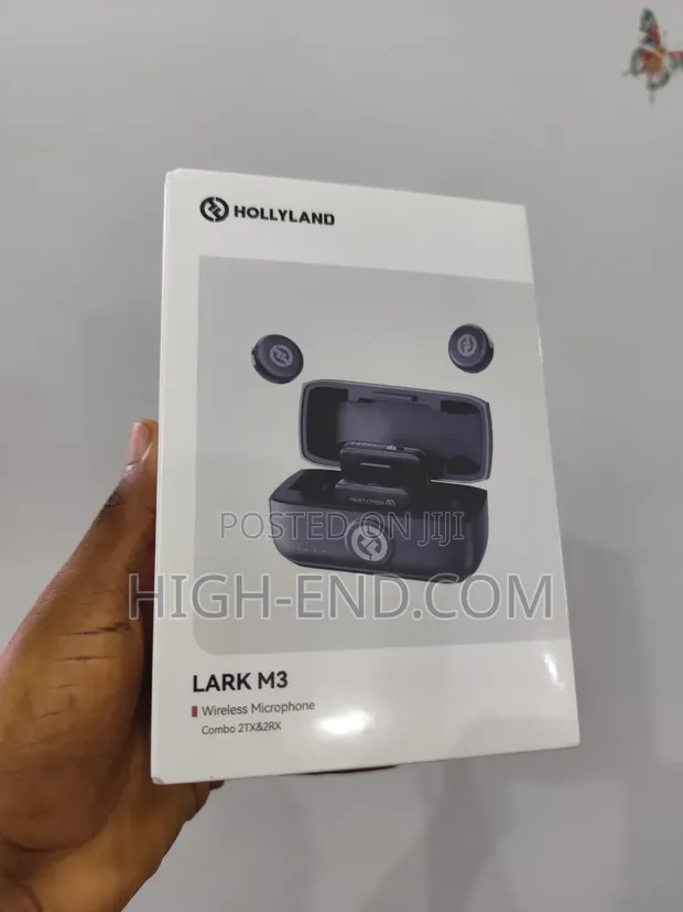 Hollyland Lark M3 Wireless Microphone Combo (2TX) - 1