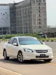 Honda Accord 2009 White - 2