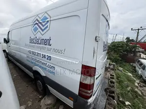 Mercedes-Benz Sprinter 2016 Fari
