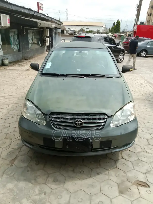 Toyota Corolla 2004 Green - 1