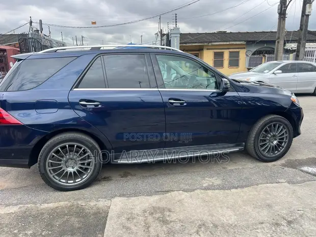 Mercedes-Benz GLE 350 2016 Blue - 1