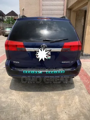 Toyota Sienna 2005 Shuɗi