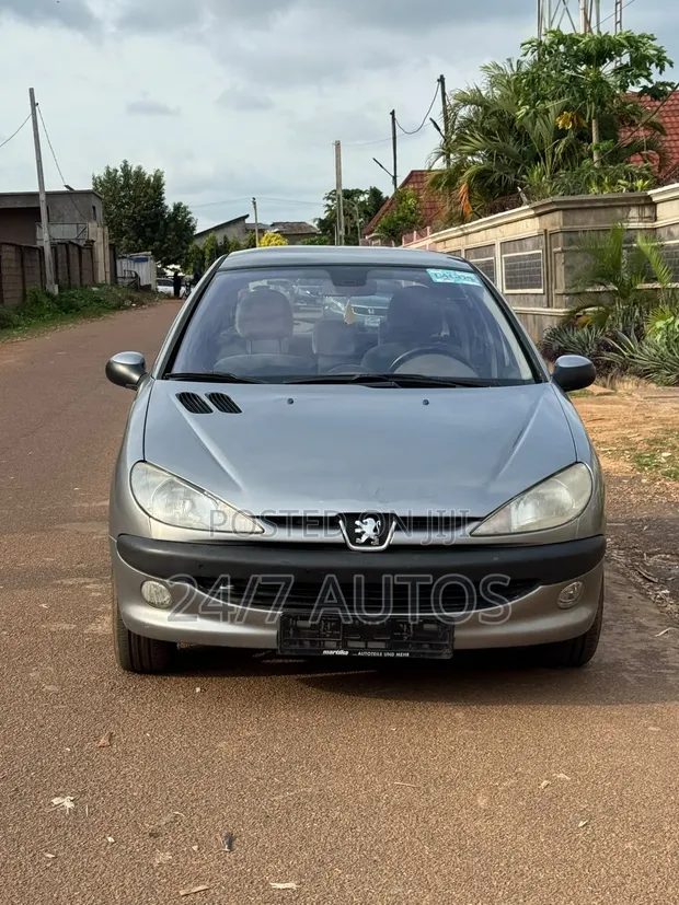 Peugeot 206 2004 - Direct Belgium, Automatic - 1