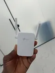 TP-Link AC1200 Mesh WiFi Extender - 2