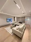 Luxury 1-Bedroom Shortlet with Pool & Gym | Lekki Phase 1 - 2