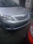 Toyota 4Runner 2012 Launi Azurfa - 3