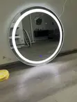 Madubin Wanka Mai Haske na LED Mai Zagaye da Taɓa - 2