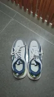 High Quality Canvas Sneakers - Unisex - 2