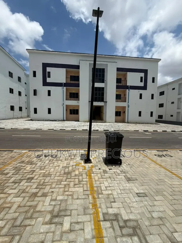 4-Bedroom Townhouse/Terrace a Happy Place, Mbora don Siyasa - 1