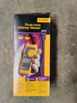 Fluke 323 Clamp Meter - 3