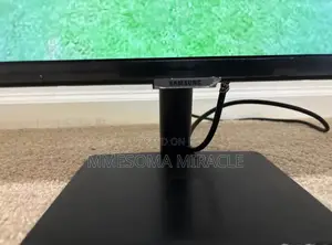 Samsung 32-Inch M5 FHD Smart Monitor (M50D)