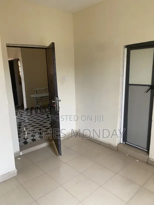 1 Bedroom Block of Flats for Rent in Durumi - 1