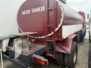 Foreign Used Mercedes-Benz Water Tanker Truck