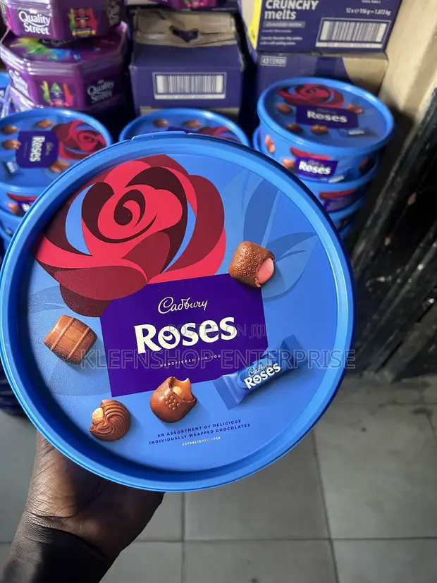 Cadbury Roses Assorted Chocolates 600g Tub - 1