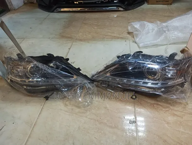 Lexus RX 350 Down Daylight Headlight (2015 Model) - 1