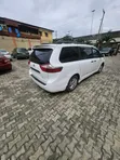 Toyota Sienna 2016 White - 4