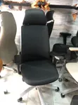 Ergonomic Mesh Office Chair with Foldable Headrest - 1