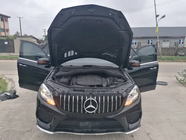 Mercedes-Benz GLE-Class GLE 350 2017 Black - 1