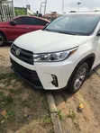 2016 Toyota Highlander XLE V6 4x2 Fari - 2