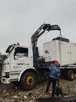 Hiab Self Loader Truck Rental - 10 Ton