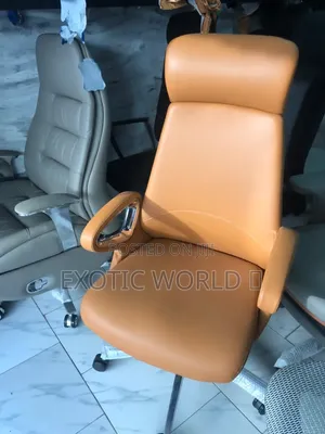 Executive Tan Leather Swivel Office Chair