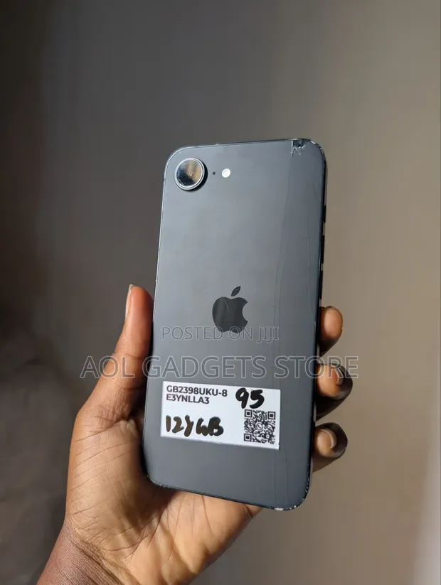 Apple iPhone 16e 128GB Black (Used) - 1