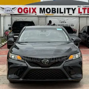 2019 Toyota Camry SE 2.5L Black Foreign Used