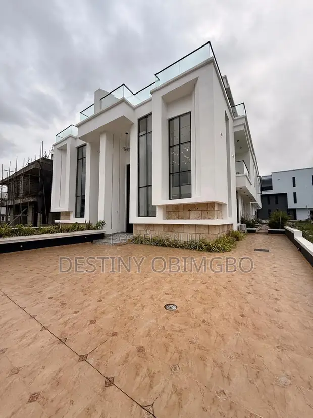 5-Bedroom Semi-Detached Duplex with Pool & Elevator in Ikate - 1