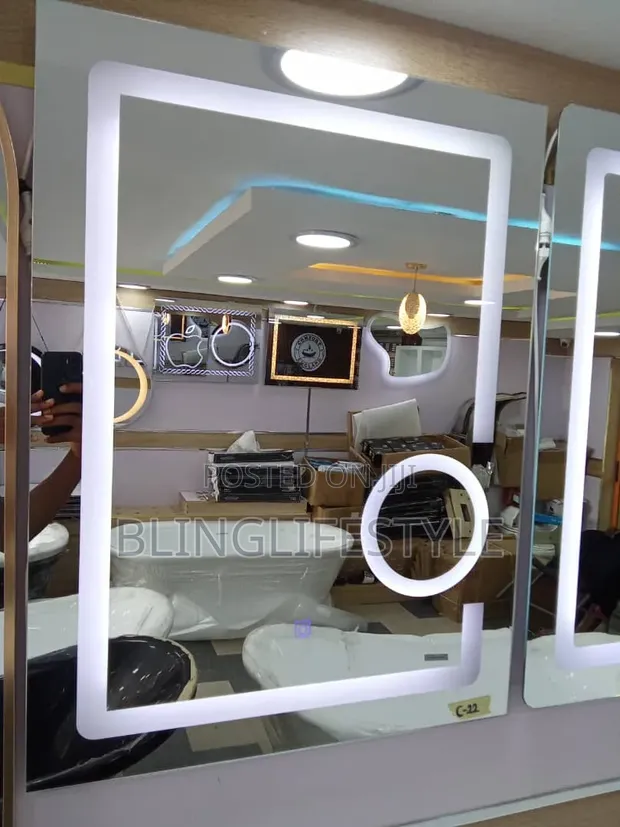 3 LED Light Mirror 80x60cm - 1